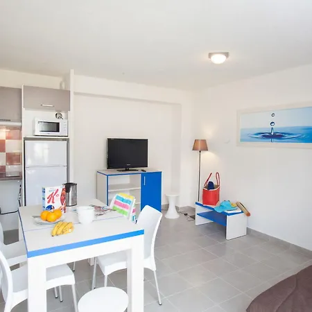 Appartement Domaine De La Corniche.6 *